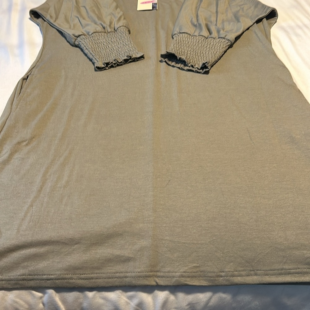 Women’s Dokotoo Dress Size Medium - Picture 3 of 6